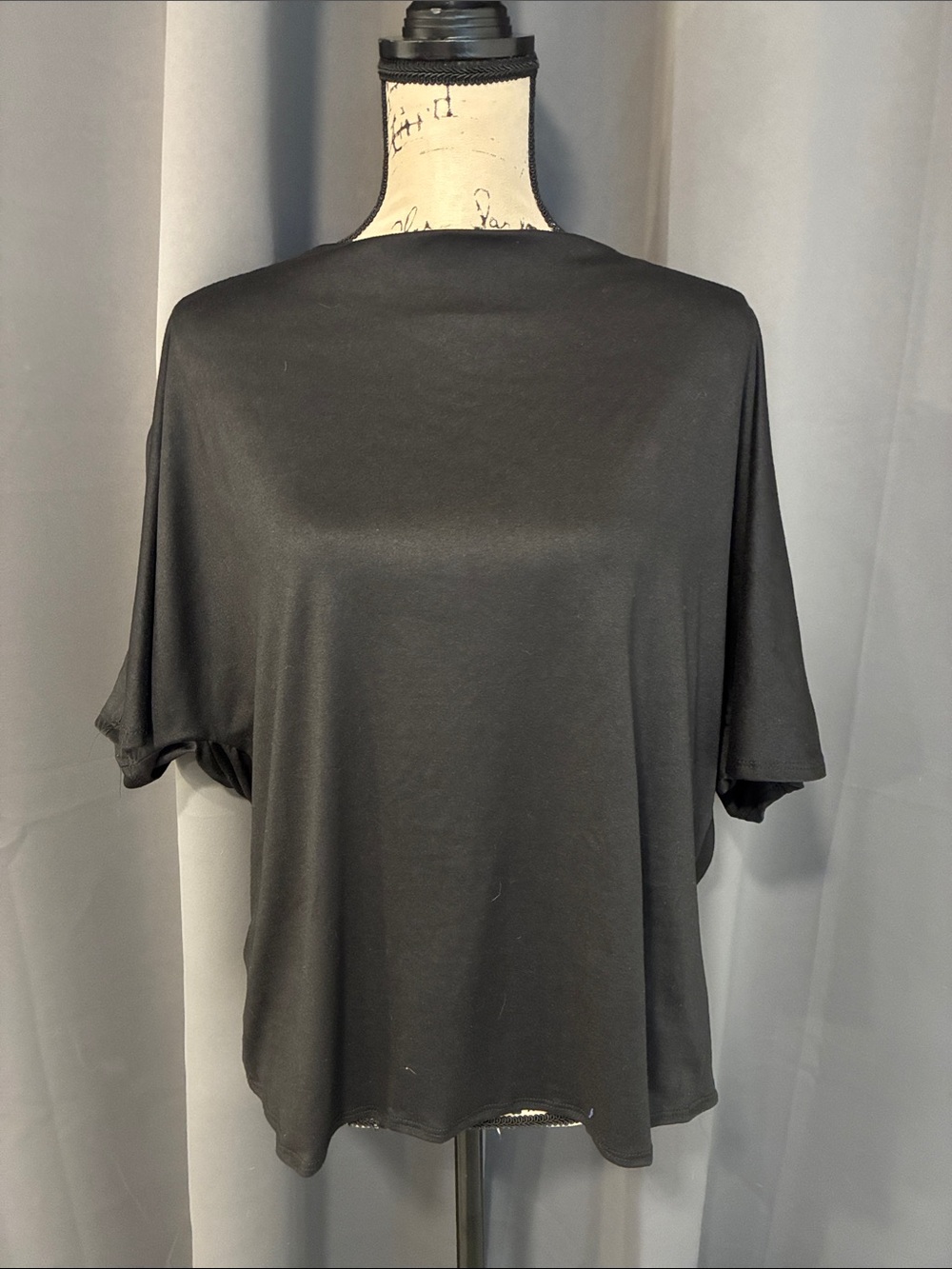 Fashion Nova Black Relaxed Short Sleeve Tee